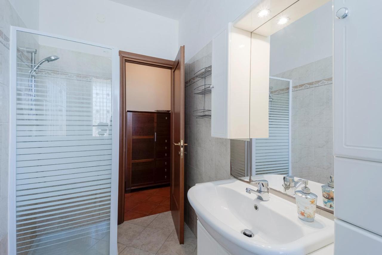 Victoria Apartment ボルディゲーラ エクステリア 写真
